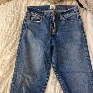 Alice + Olivia Jeans with bottom trim ✨